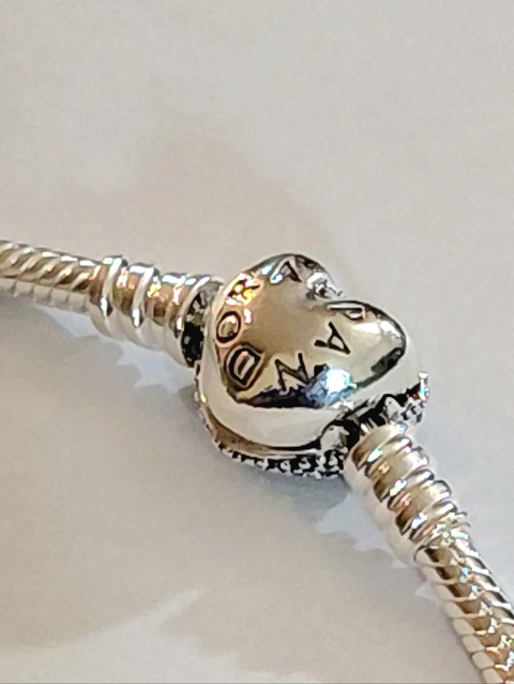 Authentic NEW Pandora Moments Sparkling Heart & Snake Chain Bracelet S925ALE CZ